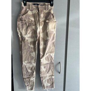 Hollister Ultra High Rise Mom Pants Camo Classic Stretch Womens Size S